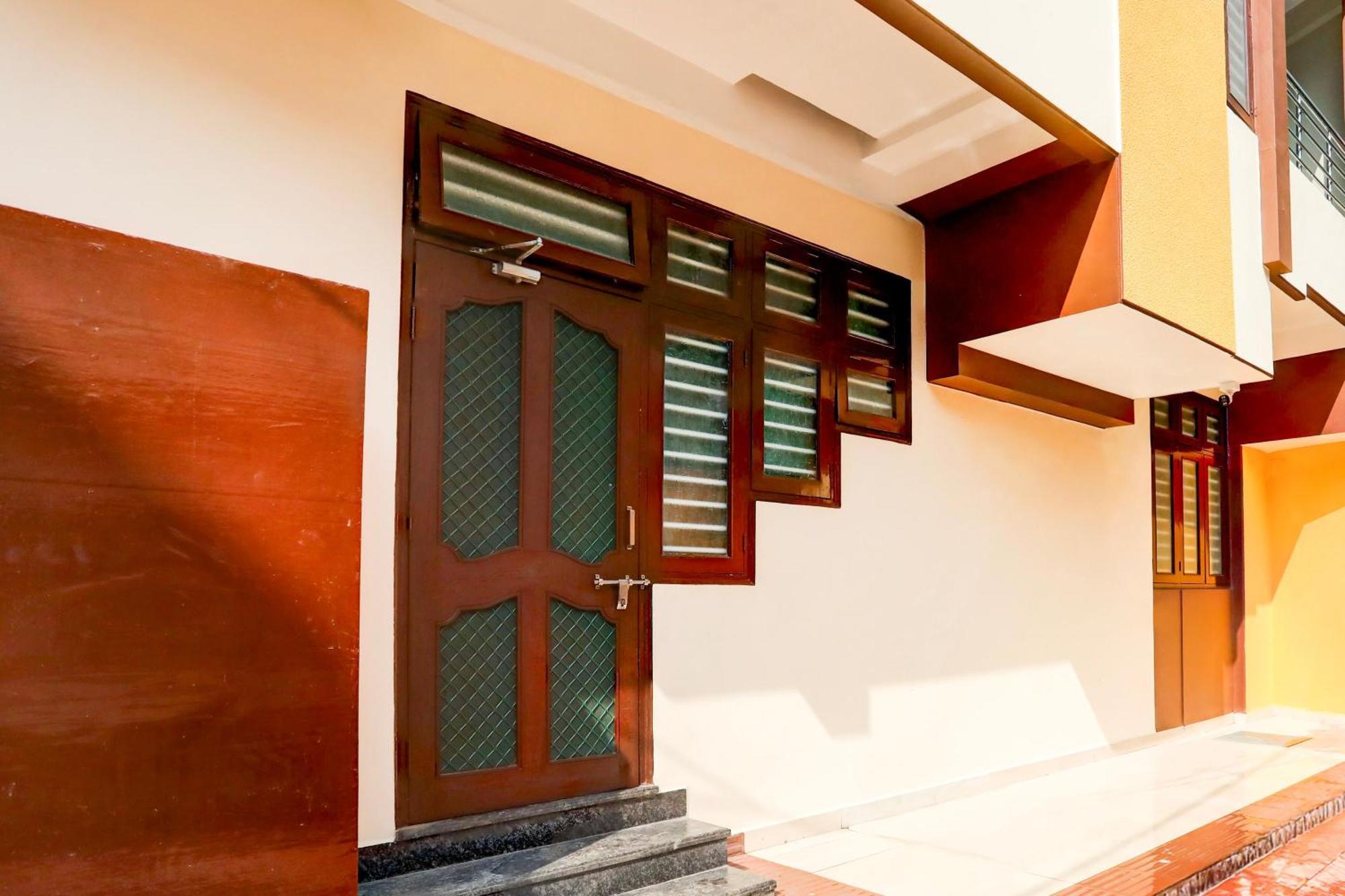 Hotel O The Baba Gest House Indore Exterior photo
